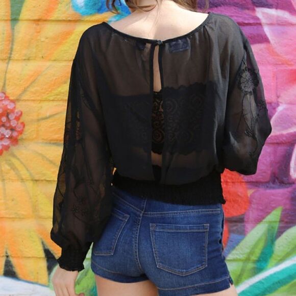 🔥PRICE IS FIRM!🔥 NEW ANGIE Embroidered Sheer Black Tops - Picture 2 of 5